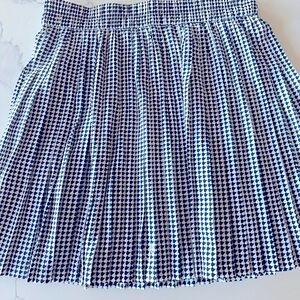 Banana Republic pleaded skirt